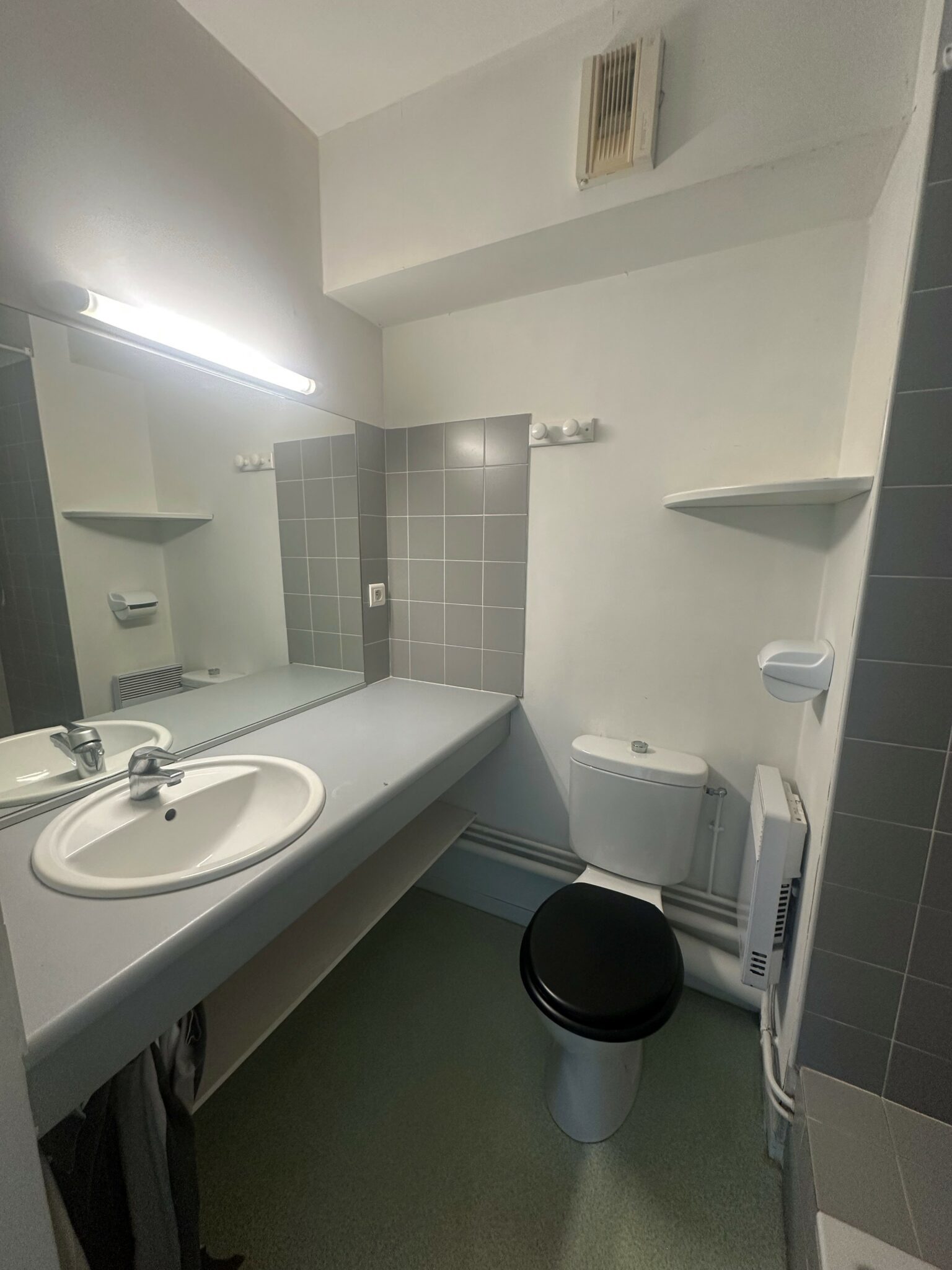 Salle d'eau avec WC du T1, Limoges